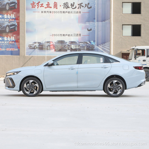 2022 Brand New Gasoline Electricity 4 Doors 5 Seats Three Box Car Hybrid 1.5L Geely DihaoL HiP For Sale